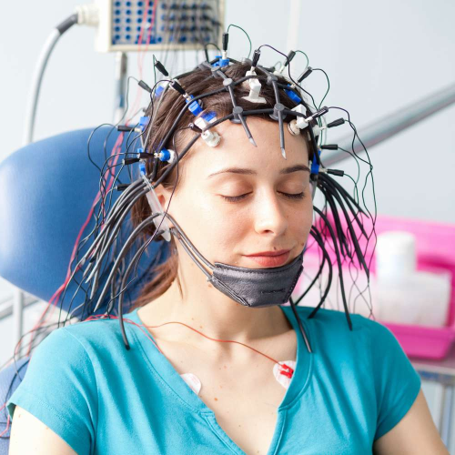 Electroencefalogramă EEG în Iași - investigație neurologică - Centrul Medical Tudor